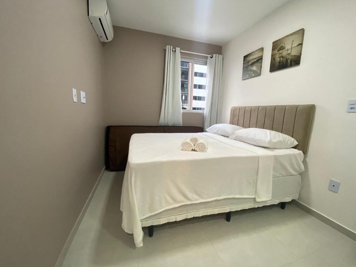 Apto Novo, A 200 Metros Da De Ponta Apartamento *